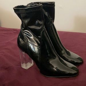 Stylish boots 6.5